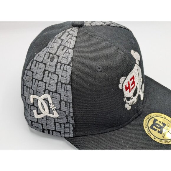 DC Ken Block 43 New Era Skull Fitted Hat Size 7 1/4 Acrylic Wool Black - Picture 3 of 7